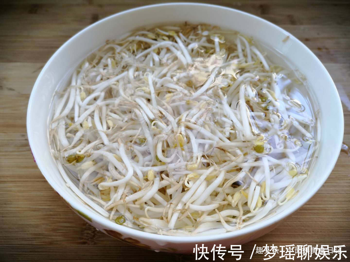 绿豆芽|春季养肝第一菜，调理脾胃，还能增强免疫力，不吃可惜了！