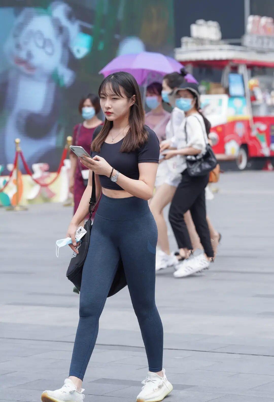 穿搭|身材“圆润”怎么穿别太依赖打底裤,而让自己陷入沉默!