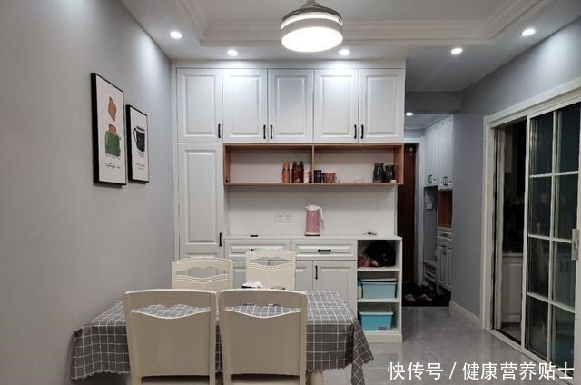 新房|新房入住一个月,入户鞋柜非常实用,不做电视墙家人很满意,晒晒!