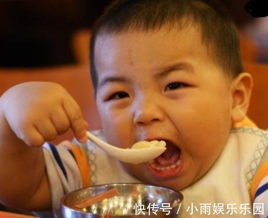 发育|带娃时,做好“晨起2坚持,饭时3不做”,宝宝将来会感谢你的