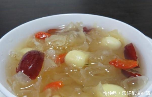 木薯淀粉|最适合女人吃的5种平民补品,它们被称为穷人的阿胶,女人要常吃