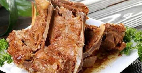 饮食|美食优选:川渝回锅肉,韭菜炒海肠子,酱骨架,农家土鸡的做法