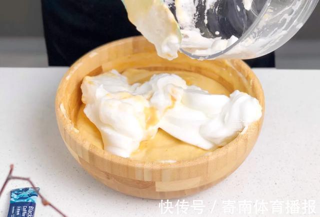 不用烤箱,一把平底锅就能做,店里一盒好几十,在家10块搞定一盘