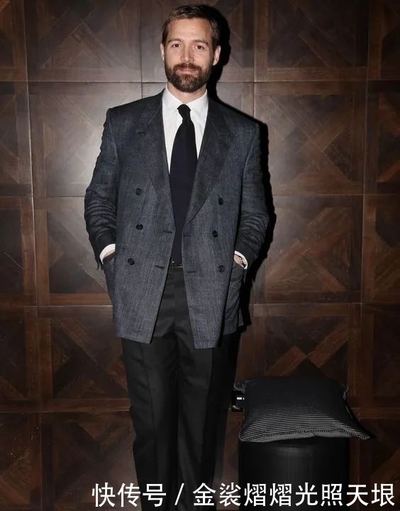  风格|我看这些设计师，干脆转行当时尚博主得了