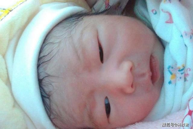 剖腹产|剖腹产和顺产的孩子到底有何不同？原来不是智力，这点很少人知道