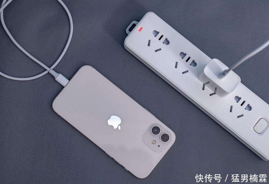 同事|买mate40pro被说人傻钱多，同事买iPhone12却被各种夸，如何反驳