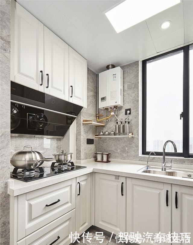 客厅|一进她家就被迷住,美式轻奢经典搭配,总是惊艳动人,实在很精致!