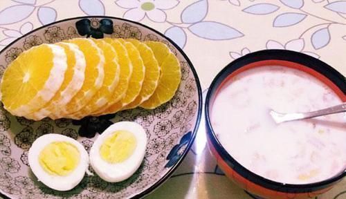 骨骼|缺钙的4大征兆:若全中了,意味着你缺钙缺的比较厉害,赶紧补