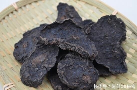 小蛮腰|长了白发不用急这几种食物每天吃一点，还你一头黑发不是梦