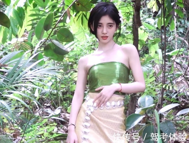 jk|有一种“整容”叫鞠婧祎穿JK制服,漫画脸小翘鼻,美到巅峰了!