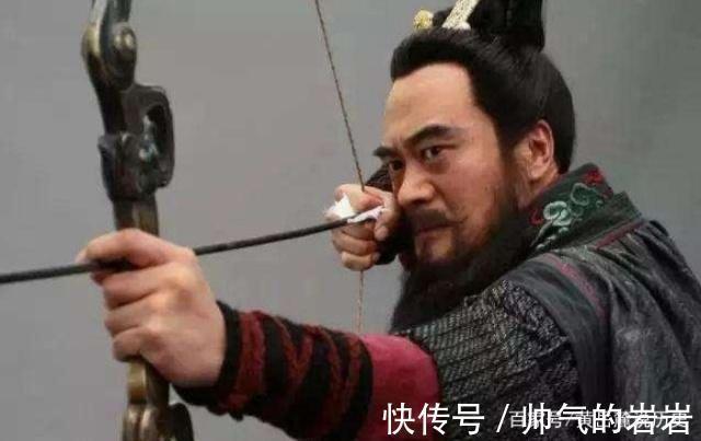 宋江!水浒中宋江对四人说过让位,没一人敢接,两人敢接他又不敢让