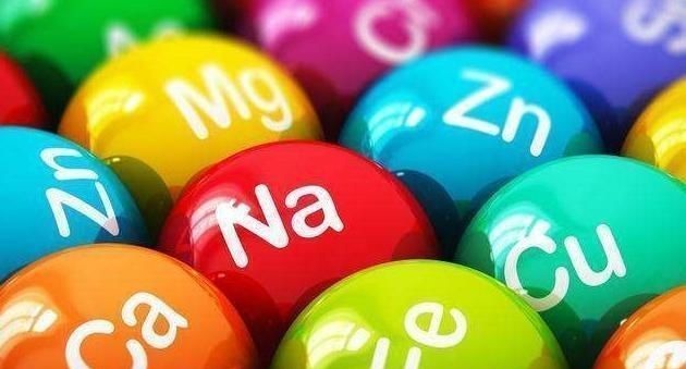 孩子|喜欢“啃指甲”的孩子,长大后会变成啥样医生逃不过两个结局