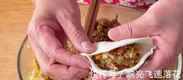 萝卜这样做实在太好吃了，松软多汁超级香，5元做了一大锅，解馋！