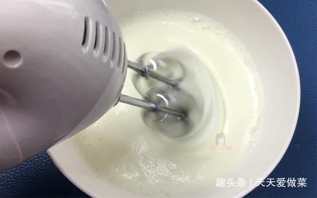 奶油蛋糕的做法居然这么容易,没有转盘和刮刀,简单在家就能做