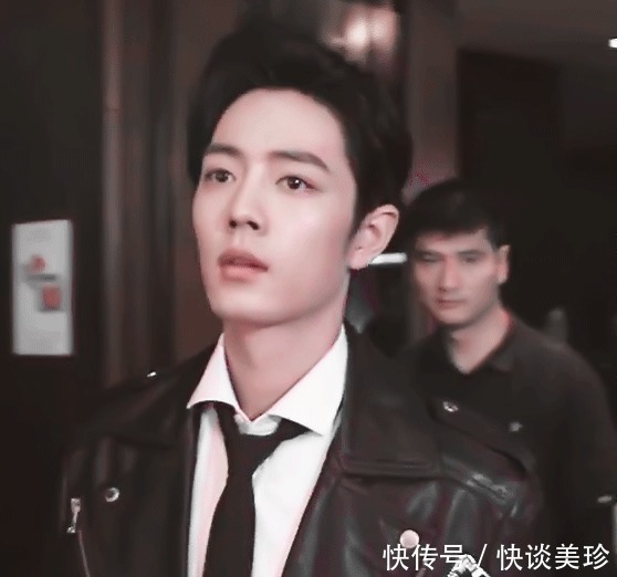 蔡徐坤|内娱人气榜前十更新，老牌顶流回归前三，黄子韬的排名引不满