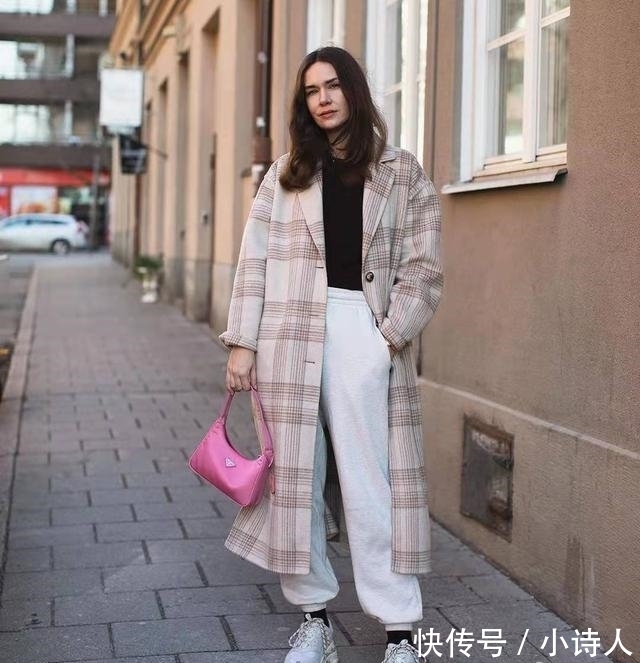 格纹 穿对大衣=高级感和显贵气?3招思路,越简单越高级