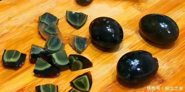 自从学会自制皮蛋,我家每月做一次,简单又解馋,比买的还好吃!