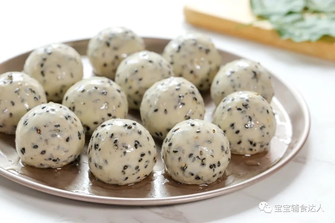 面粉里加1碗黑芝麻!1次能做十多个,包子也没有它香