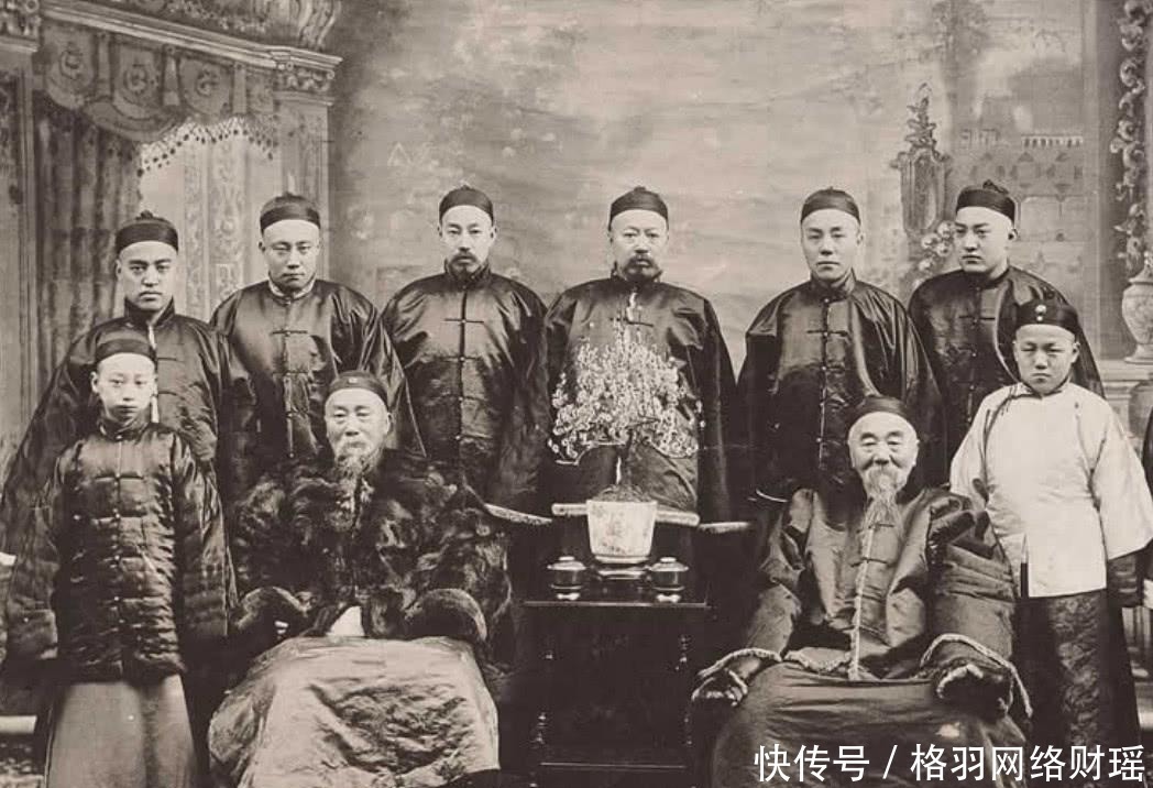 女子|晚清百姓生活老照片:李鸿章的全家福,美丽端庄的旗人女子!