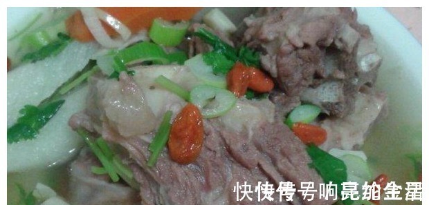 香料|想要羊肉煮得好吃，要按照这种“方式”，羊肉又烂又香！
