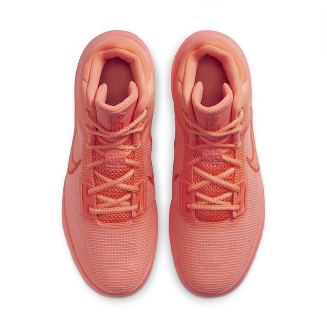 骚粉色调点缀鞋身!Kyrie签名鞋又出全新配色