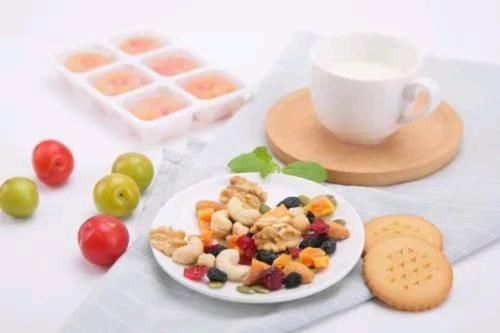 异黄酮|女人出现了这4个现象，或许是雌激素在减少，教你4个方法来补充