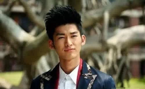 历史上最美的4大姓氏,感觉起什么名字都好听,古香古色,赏心悦目!