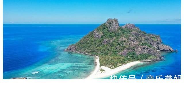 《荒岛余生》:一个带血的排球,一个灵魂的救赎。建议收藏