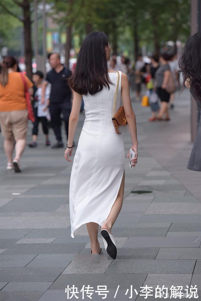 白色连衣裙简单大方,还显高级,白色连衣裙该如何选择