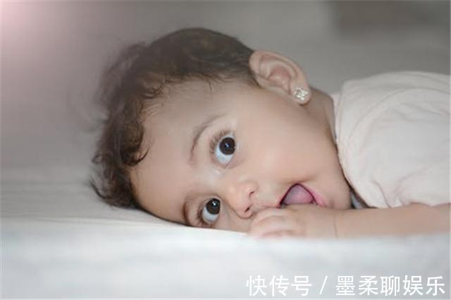 宝宝|宝宝频繁夜醒是正常现象原因宝妈别忽略,两步走让宝宝睡整夜