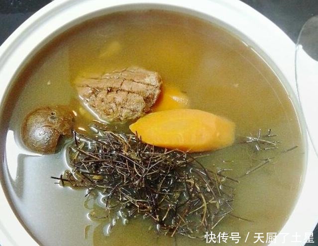 排骨|分享4道廣東人都愛煲的“雞骨草”老火靚湯，清熱祛濕又養肝！