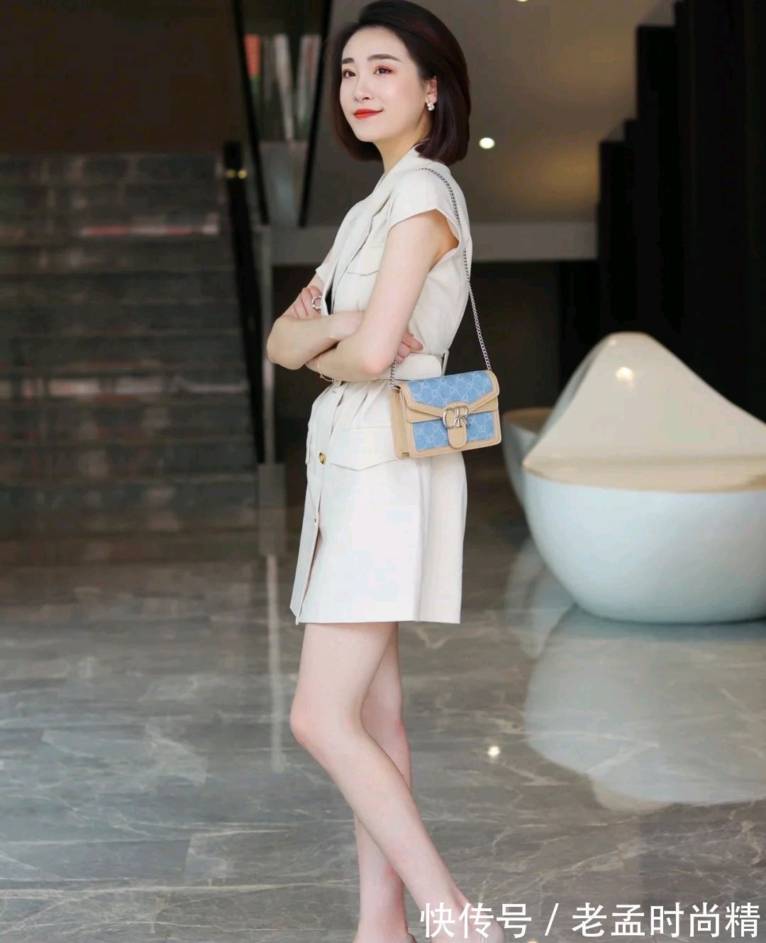 简约|成熟女人怎么穿才好看呢?简约温柔的穿搭就很不错,高级又有魅力