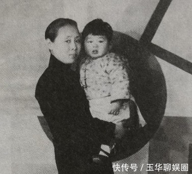 她前半生为前夫活,下半生活出精彩,临终拒绝用前夫徐志摩的姓氏