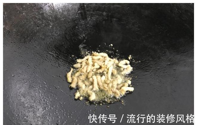 蘑菇|豆腐这么做真鲜，孩子隔三差五就想吃，营养低脂，做法超简单