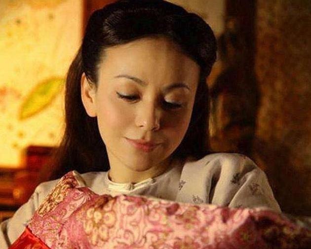 儿大避母|古谚“儿大避母,女大避父”,有了新解儿大避母,女大却不避父