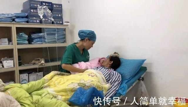 顺产|“霸气产妇”走红,生完孩子自己走回病房,网友感叹:命不好