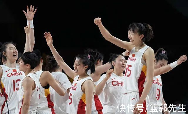 球迷们|超大喜讯！中国女篮出访成员全部清零，此前曾有10人确诊
