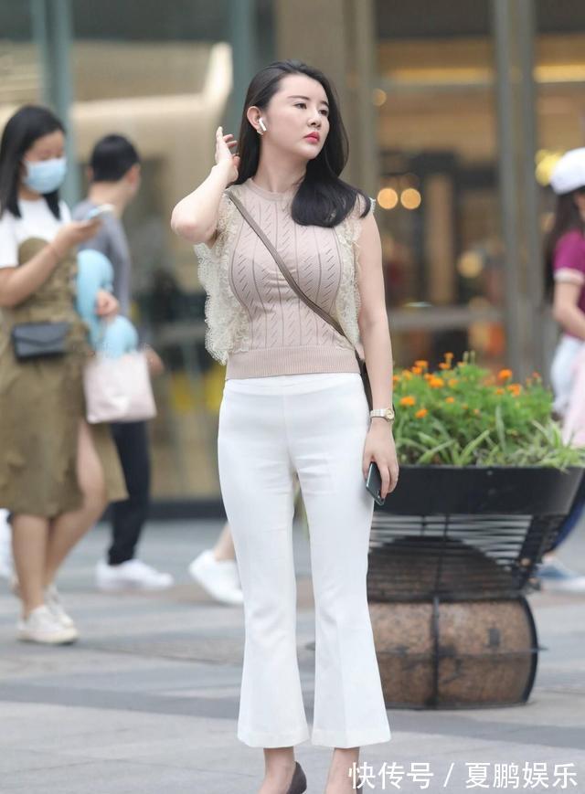 高跟鞋|想要穿搭有层次美,别总指望“打底裤”,这样让你优雅出众!