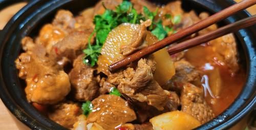 “小寒”气节天寒冷,做一道“萝卜炖羊肉”,驱寒暖胃真好吃