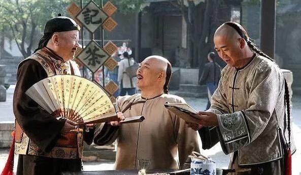 和珅出上联“三斤四两五花肉”,纪晓岚对下联,竟把和珅吓到跪