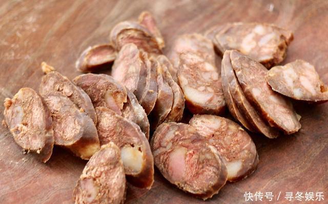 年夜饭里的下酒菜,腊肠炒蒜苗,新手小白也容易学会