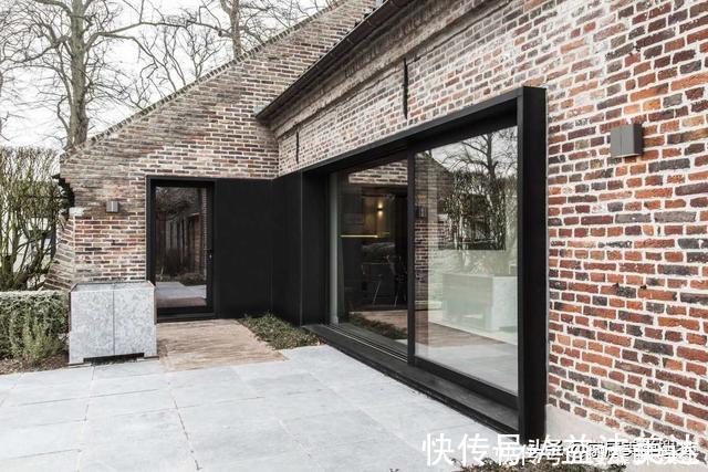 房屋|翻新过后的农舍房屋,从黑暗到安静舒适彻底转变