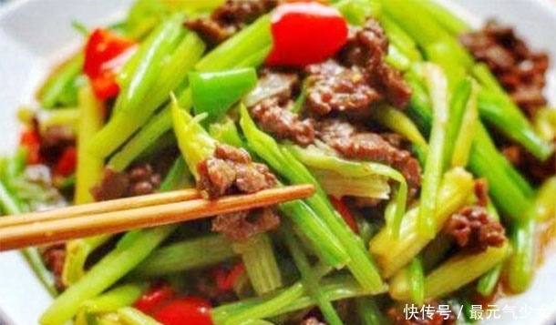 新春干燥，孩子多吃的“小炒”，滋阴润肺，强筋壮骨，长高长智力