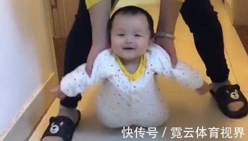 姑姑|“皮得很姑姑”带娃火了,真不愧是“生娃就是用来玩的”