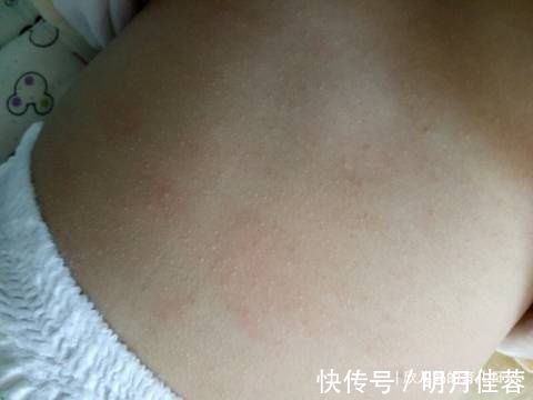 出院|“最卑微宝宝”火了，小夫妻出院将宝宝落在医院，护士：心真大！