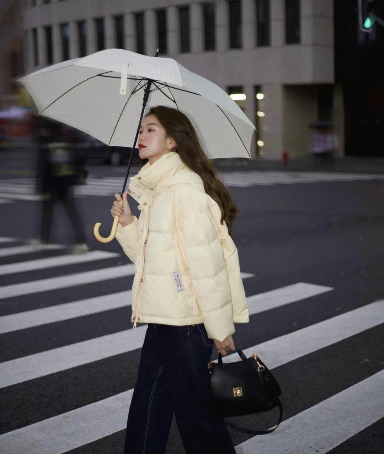 寒风|冬季的羽绒服穿搭指南,这5套搭配保暖又时髦,让你无惧寒风!