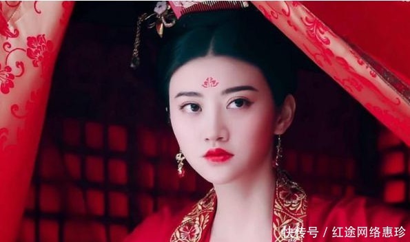 美艳|盘点历史上3位美艳皇后,第一个晚年孤独,最后一个当三次王后