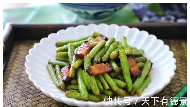 解馋|8月最受欢迎的时令蔬菜，此种做法鲜香下饭，一周吃3次才解馋
