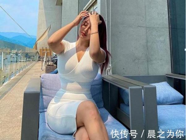 臀部|体重高达140斤的健身美女,面孔精致五官深邃,性感身材练出来