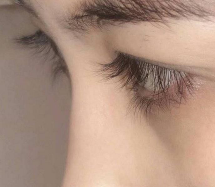 异性缘|女孩子的眼睛有这“3个标志”,天生自带眼妆,异性缘爆棚